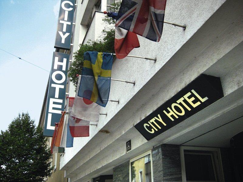 City Hotel ลินซ์ ภายนอก รูปภาพ